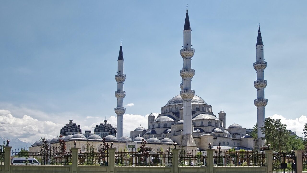 kyrgyzstan, bishkek, new central mosque, mosque, minaret, dome, architecture, building, islam, religion, city, capital city, central asia, kyrgyzstan, kyrgyzstan, kyrgyzstan, kyrgyzstan, bishkek, bishkek, bishkek, bishkek, bishkek