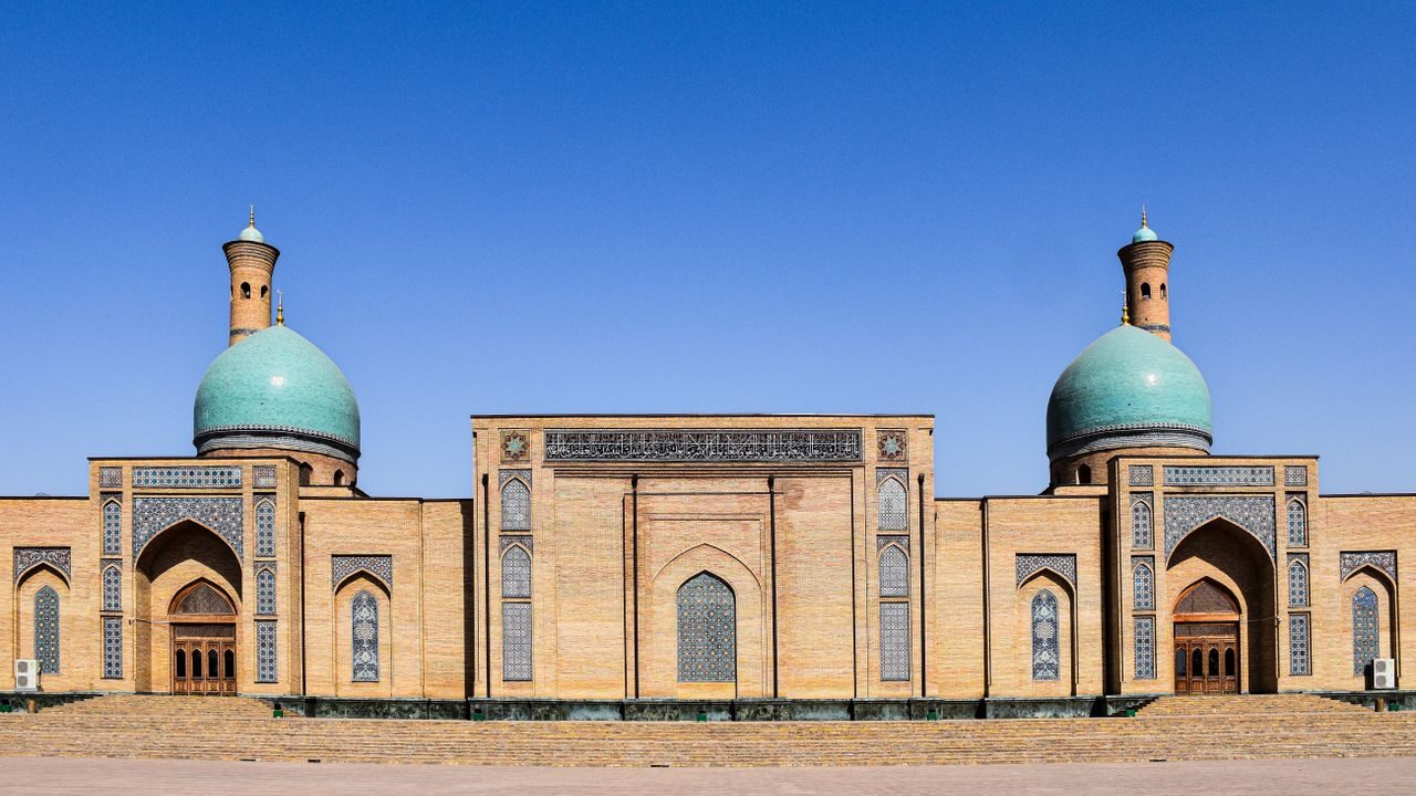 A stunning view of the Hazrati Imam Complex mosque's architectural beauty in Tashkent, Uzbekistan.